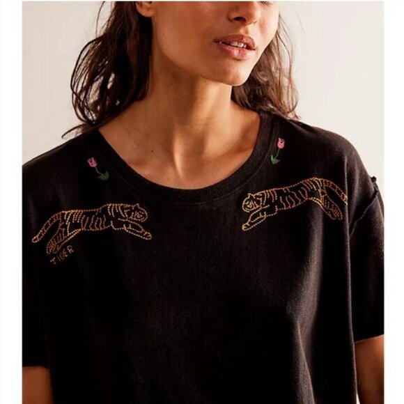 Free People Tops - FREE PEOPLE NWT We the Free Horsin Around Tee / Night Combo Tiger - M